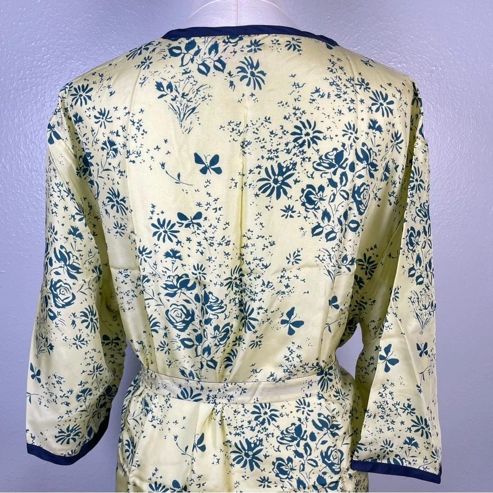 Anthropologie Eloise Silk Kimono Robe Size S/M Yellow and Blue Floral Like New - Picture 4 of 10